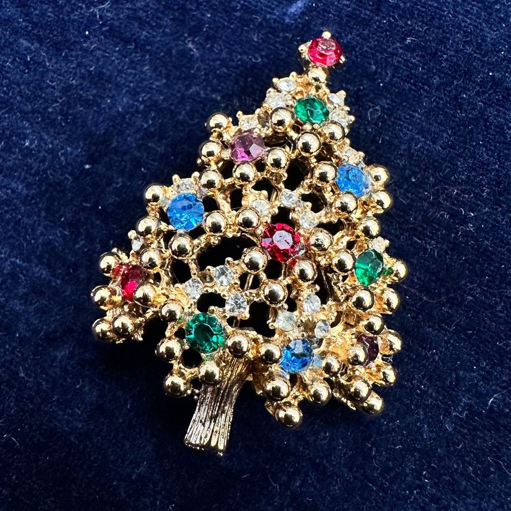 Signed Eisenberg Books Vintage pin Brooch with polychrome rhinestones